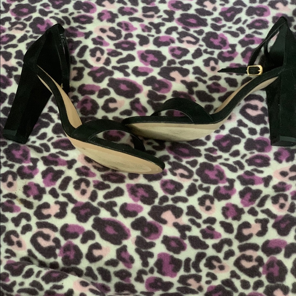 Cute Heels - Picture 3 of 3